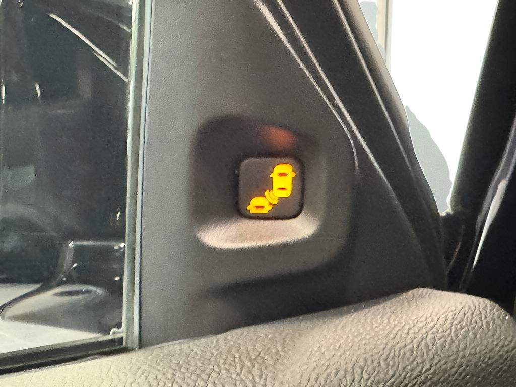 used 2023 Acura MDX car, priced at $36,850