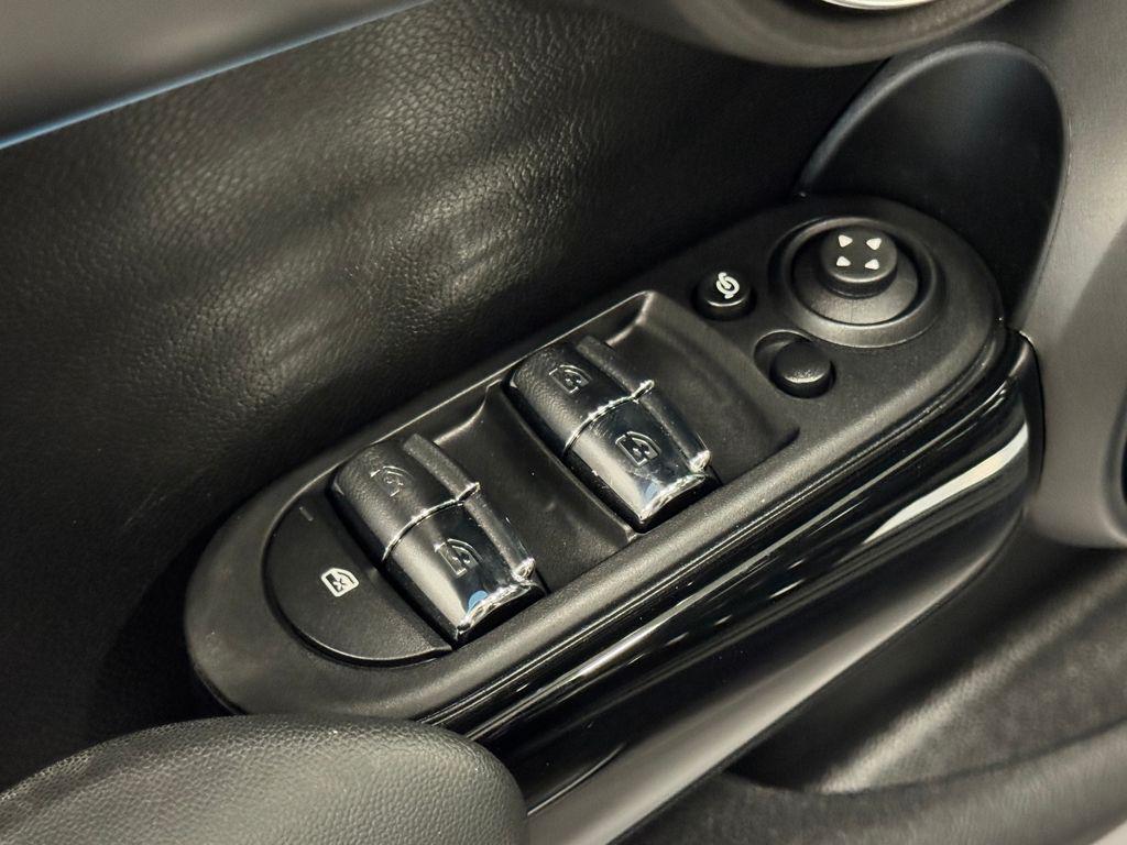 used 2024 MINI Hardtop car, priced at $26,274