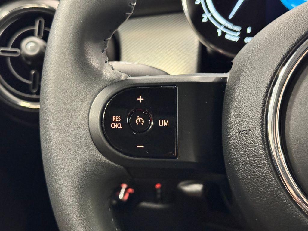 used 2024 MINI Hardtop car, priced at $26,274