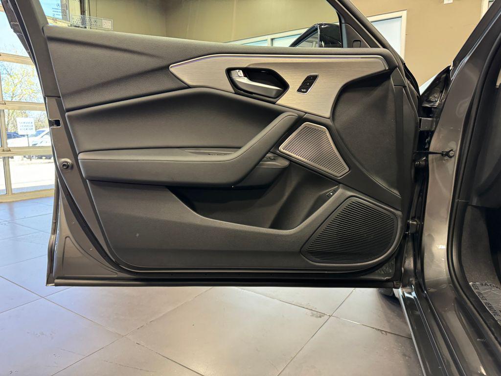 new 2025 Acura TLX car, priced at $47,195