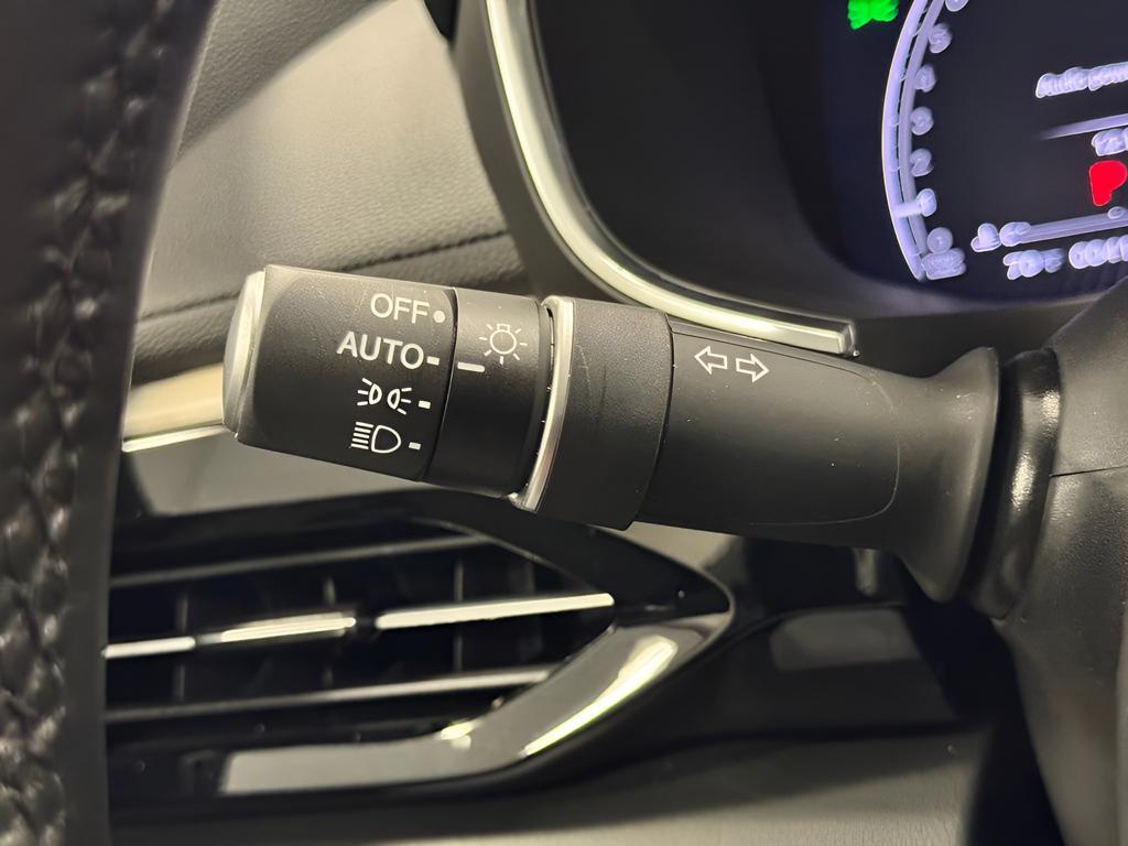 used 2025 Acura MDX car, priced at $48,607