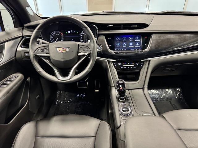 used 2024 Cadillac XT6 car, priced at $50,988