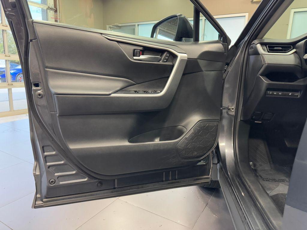used 2021 Toyota RAV4 car, priced at $21,934