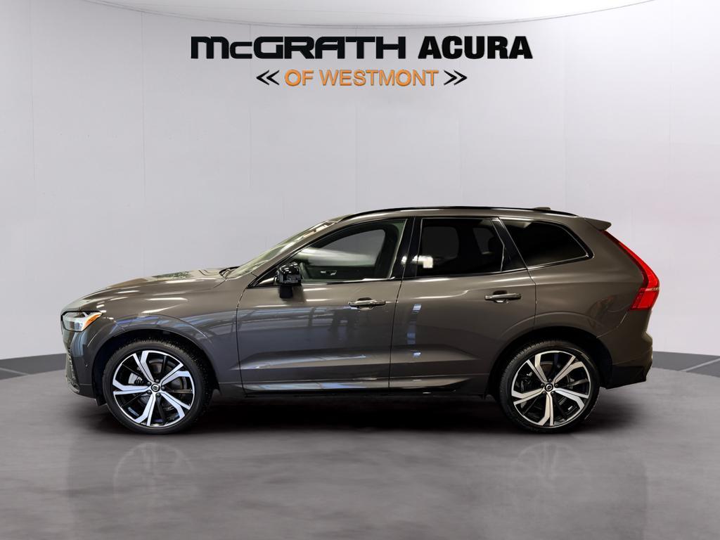 used 2022 Volvo XC60 car, priced at $36,897