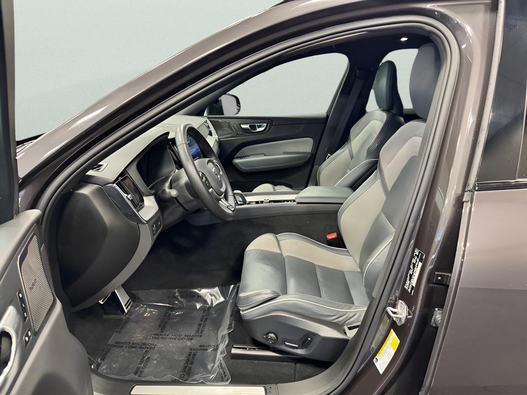used 2022 Volvo XC60 car, priced at $36,897