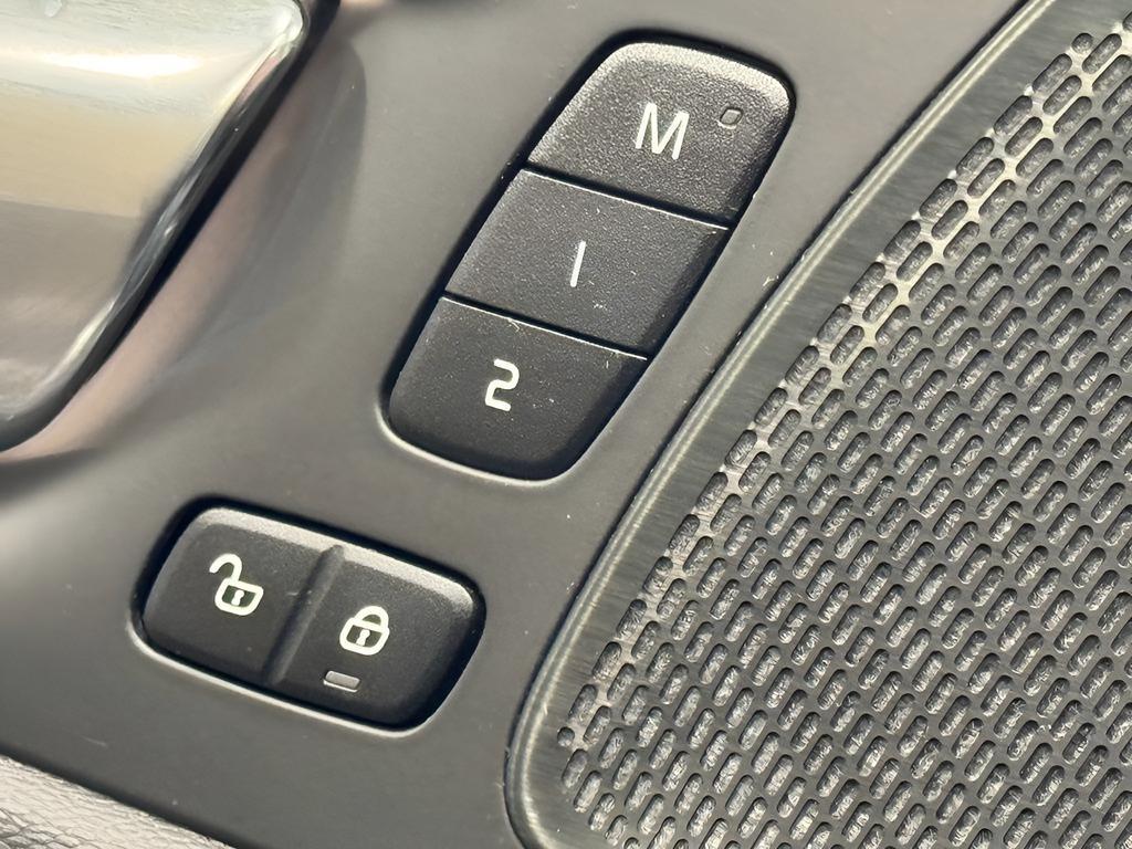 used 2022 Volvo XC60 car, priced at $36,897