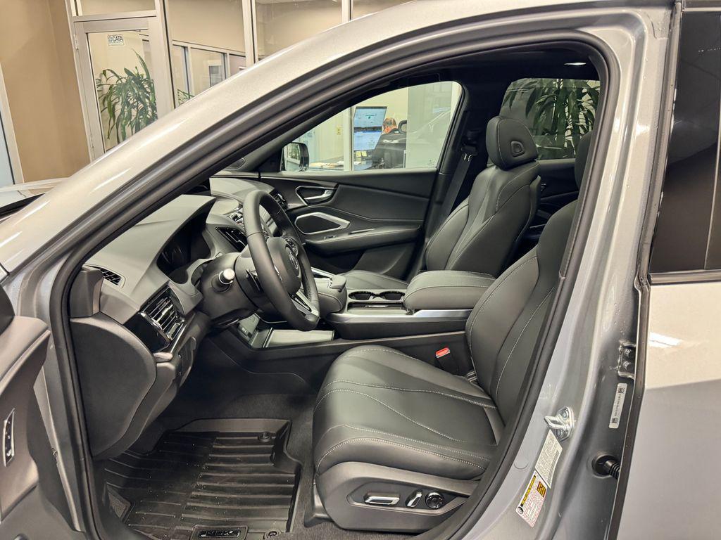 new 2025 Acura RDX car, priced at $46,050