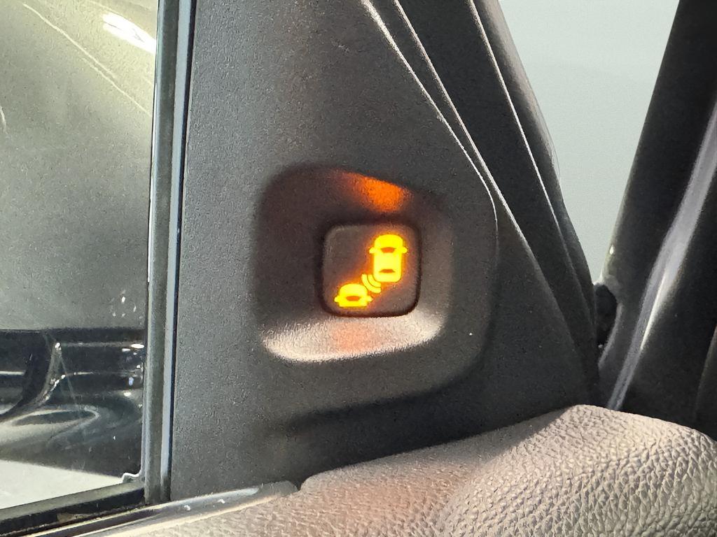 used 2025 Acura MDX car, priced at $48,994