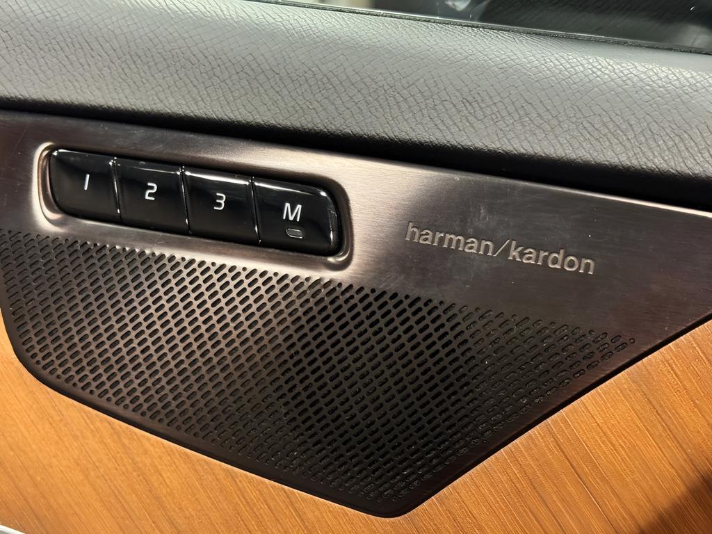 used 2022 Volvo XC90 car, priced at $34,990