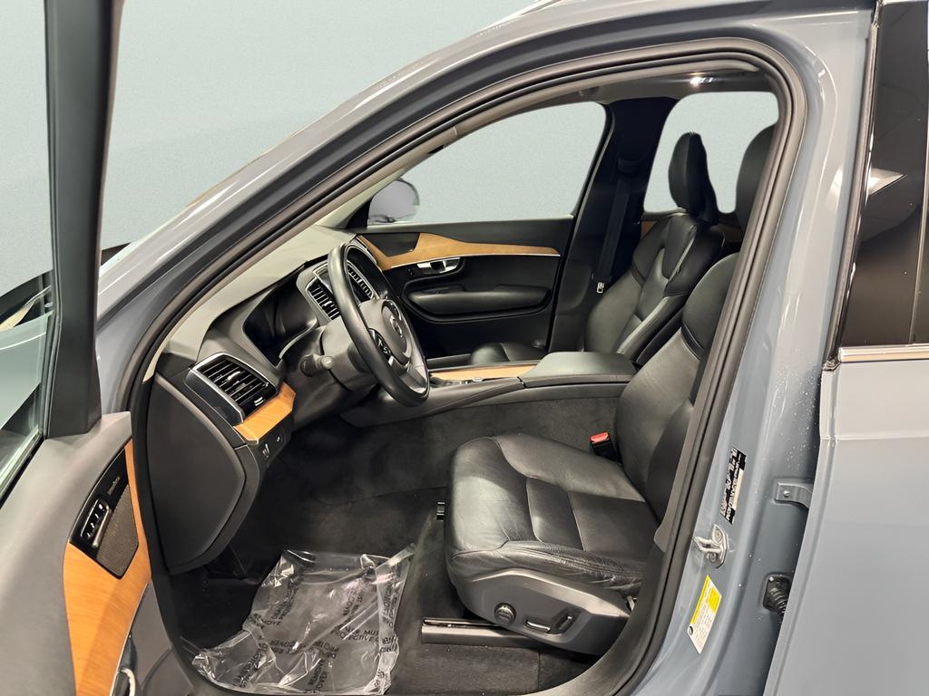 used 2022 Volvo XC90 car, priced at $34,990