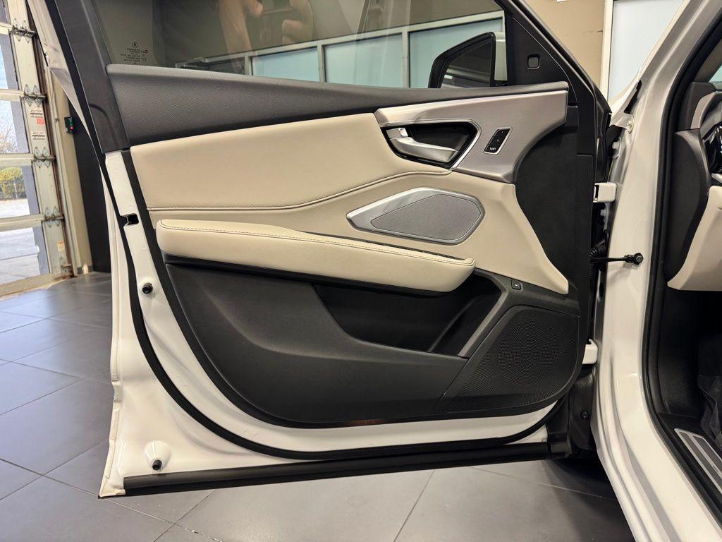 used 2025 Acura RDX car, priced at $42,679