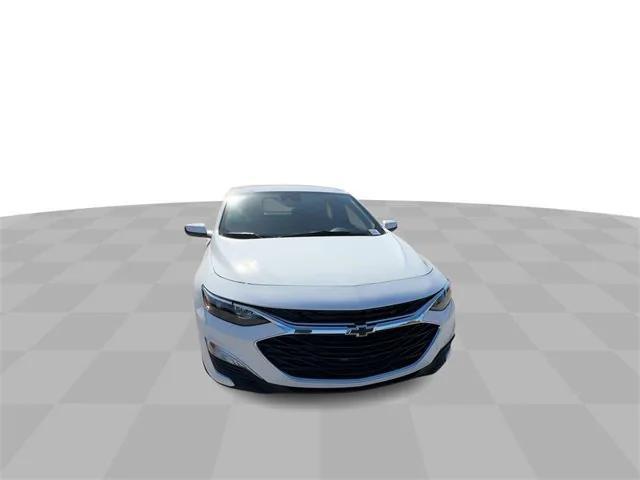 new 2025 Chevrolet Malibu car, priced at $28,360