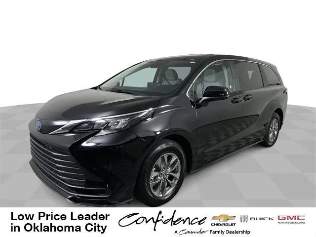 used 2024 Toyota Sienna car, priced at $41,987