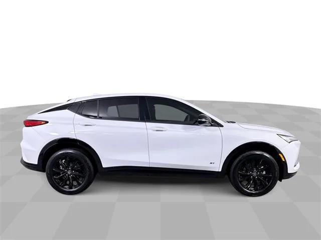new 2025 Buick Envista car, priced at $28,651