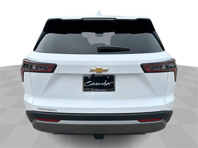 new 2026 Chevrolet Equinox car, priced at $32,490