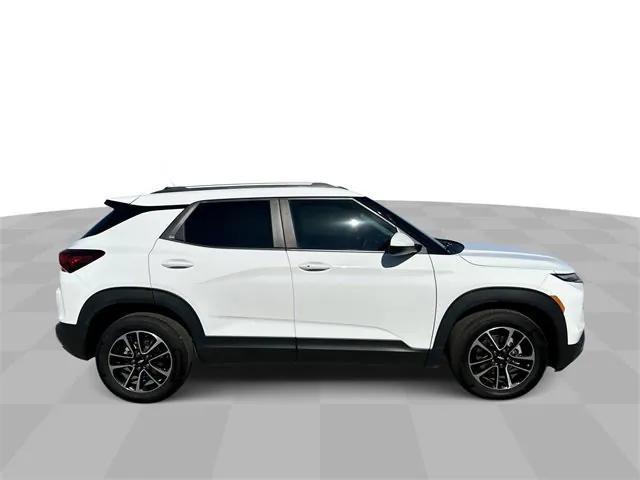 used 2025 Chevrolet TrailBlazer car, priced at $23,487