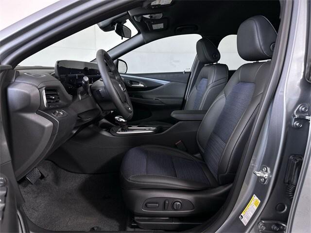 new 2025 Buick Envista car, priced at $28,174