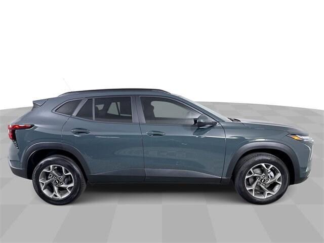 new 2026 Chevrolet Trax car, priced at $27,995