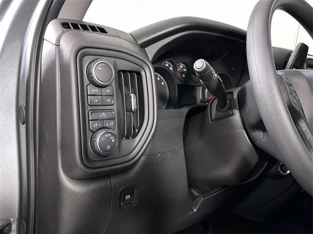 new 2025 Chevrolet Silverado 1500 car, priced at $46,204