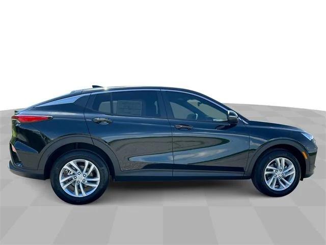 new 2025 Buick Envista car, priced at $29,433