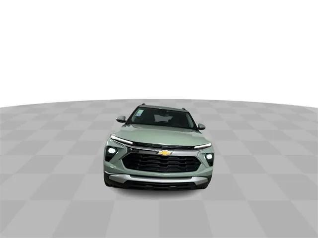 new 2025 Chevrolet TrailBlazer car, priced at $27,475