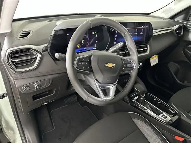 new 2025 Chevrolet TrailBlazer car, priced at $27,475