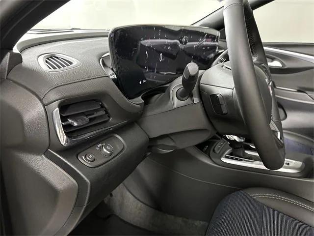 new 2025 Buick Envista car, priced at $28,974