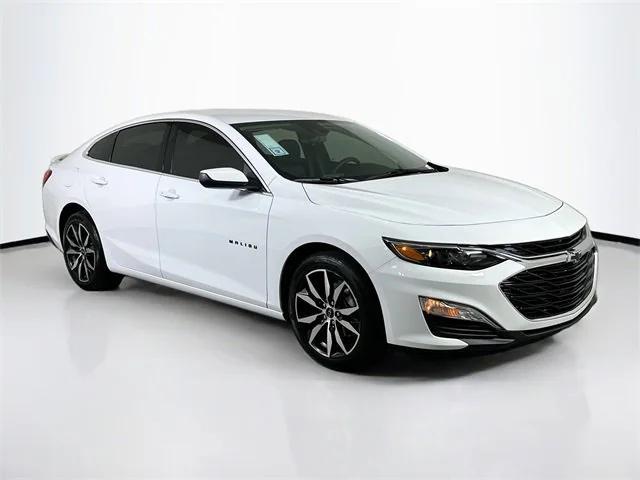 new 2025 Chevrolet Malibu car, priced at $28,360