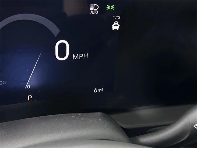 new 2025 Buick Envista car, priced at $32,034