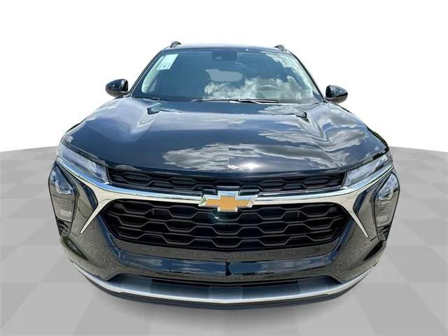 new 2025 Chevrolet Trax car, priced at $26,170