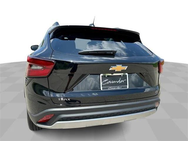 new 2025 Chevrolet Trax car, priced at $26,170