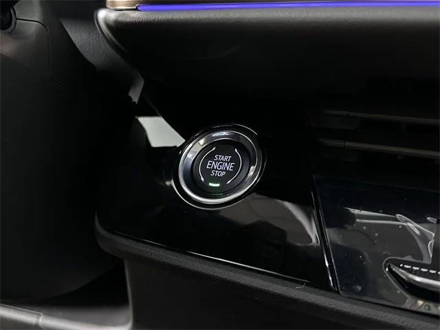 new 2025 Buick Envision car, priced at $47,595