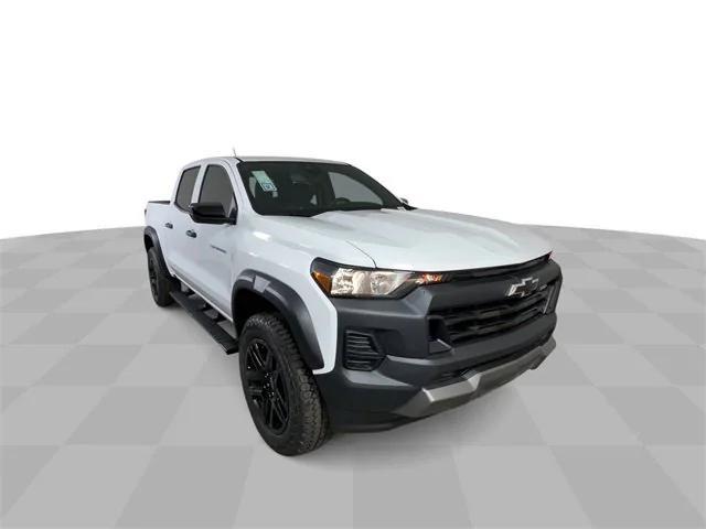 new 2024 Chevrolet Colorado car, priced at $41,595