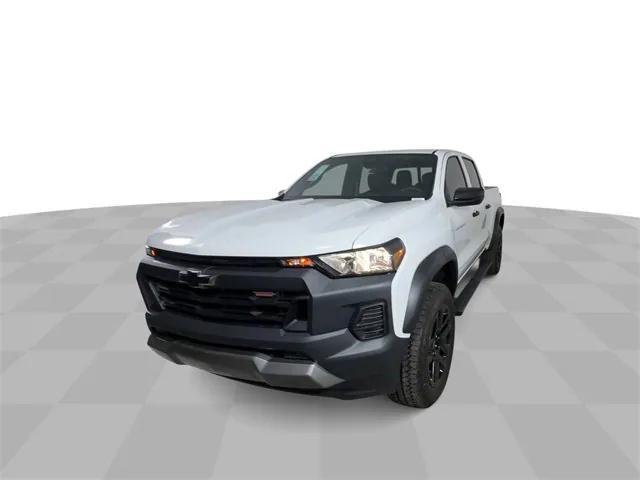 new 2024 Chevrolet Colorado car, priced at $41,595