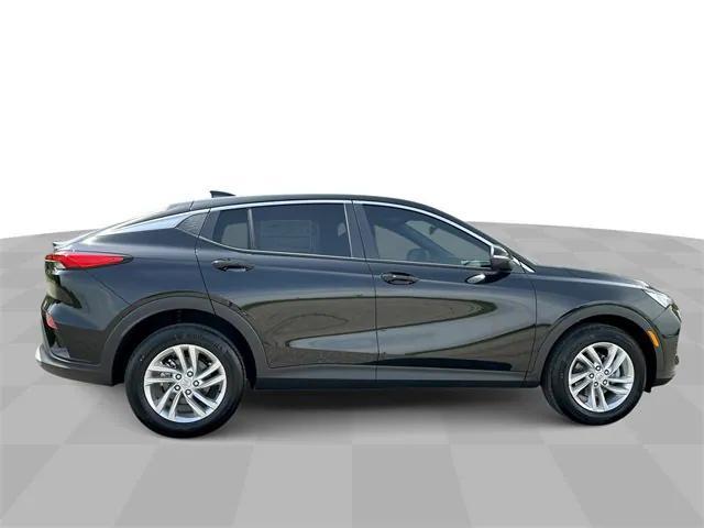 new 2025 Buick Envista car, priced at $29,433