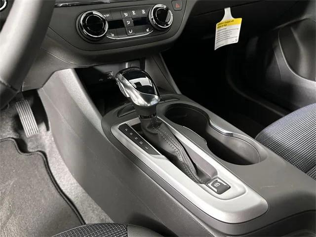 new 2025 Buick Envista car, priced at $29,433
