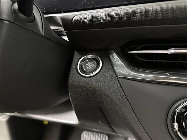 new 2025 Buick Envista car, priced at $29,433