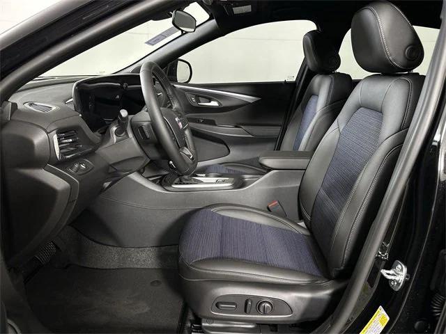 new 2025 Buick Envista car, priced at $29,433