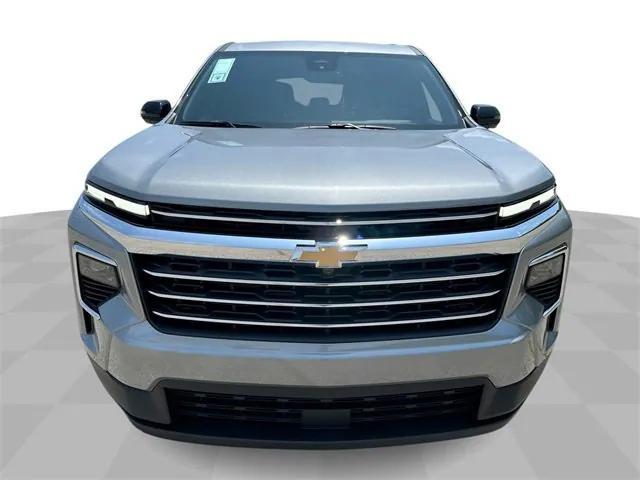 new 2025 Chevrolet Traverse car, priced at $46,261