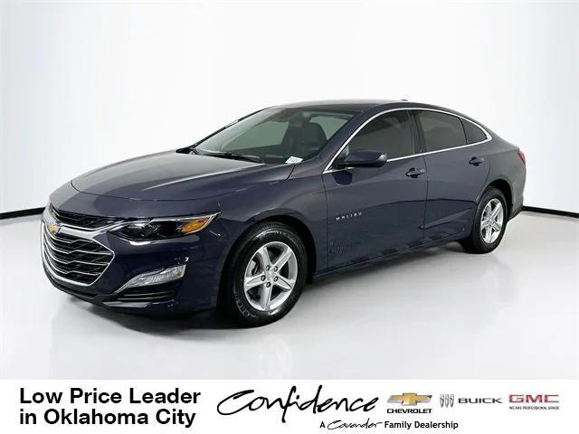 new 2025 Chevrolet Malibu car, priced at $27,560