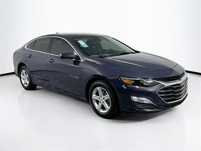 new 2025 Chevrolet Malibu car, priced at $27,560