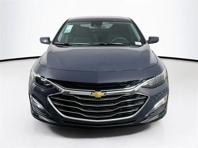 new 2025 Chevrolet Malibu car, priced at $27,560