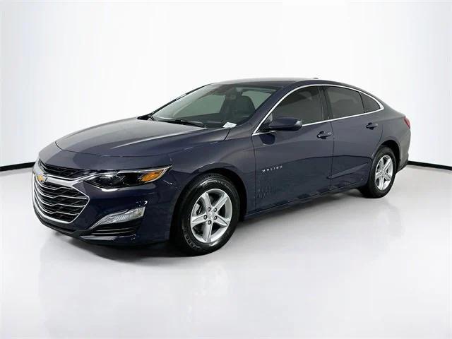 new 2025 Chevrolet Malibu car, priced at $21,560