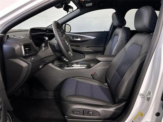 new 2025 Buick Envista car, priced at $29,074