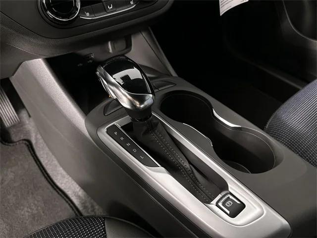 new 2025 Buick Envista car, priced at $27,679