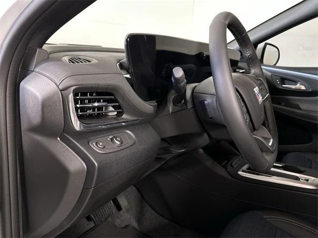 new 2025 Buick Envista car, priced at $27,679