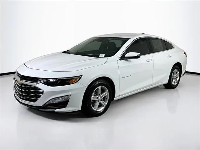 new 2025 Chevrolet Malibu car, priced at $21,560