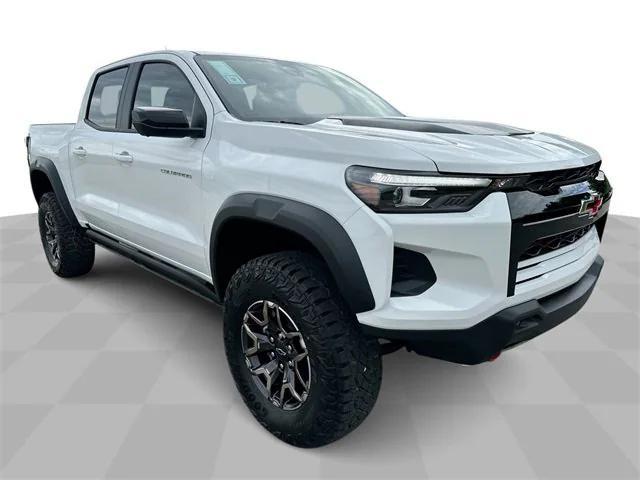 new 2025 Chevrolet Colorado car, priced at $52,614