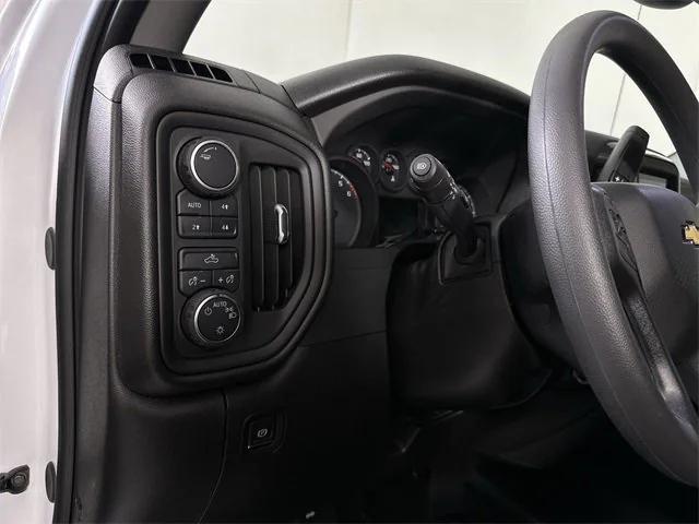 new 2025 Chevrolet Silverado 1500 car, priced at $50,420