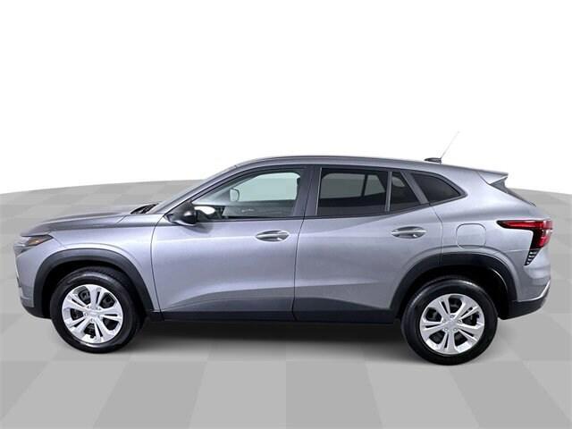 used 2025 Chevrolet Trax car, priced at $22,987